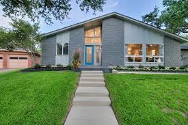 We live and work on the eastside and specialize in homeowners who. Dynamic Duo How To Pull Off A Two Tone Exterior Color Scheme