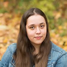 Lily Dillon's Instagram, Twitter & Facebook