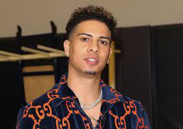 Austin mcbroom is a social media personality and formallyncaa basketball player. Who Is Austin Mcbroom And Why Is He Currently Being Dragged By The Youtube Community