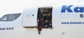 Authorities at kabul airport said in a message to reporters monday that all commercial flights from us military forces took over the security of kabul airport to facilitate the evacuation of us civilian. Aue4e4ix6dhy2m