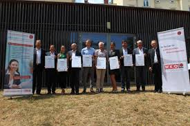 The women's road race of the 2020 uci road world championships was a cycling event that took place on 26 september 2020 in imola, italy. Lml Versicherungsmakler Gmbh Wir Sind Stolz Gleich 9 Frischgebackene Makler Und Maklerinnen Bei Lml Feiern Zu Durfen Wir Gratulieren Ganz Herzlich Martin Kiesenhofer Franziska Kiesenhofer Karl Hinterreiter Stefan Brandstetter Paul Haslinger