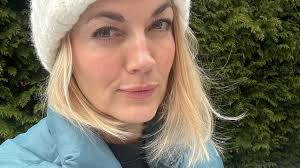 Sprachlos": Nina Bott meldet sich mit alarmierenden Worten