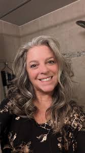 How do you know the Monat haircare educator?