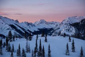 Where to Stay, Ski, and Eat in Aspen This Winter: New Haunts and Local  Favorites 