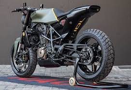 Husky Veteran Meet The Only Custom Built Husqvarna 701 Vitpilen In South Africa Wheels24 Husqvarna Motorcycle Design Vintage Cafe Racer
