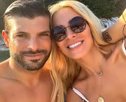 Check spelling or type a new query. Katerina Kainoyrgioy Filippos Tsagkridhs Epishmopoihsan Th Sxesh Toys Sta Social Media Marie Claire O Ti Exei Shmasia Gia Tis Gynaikes