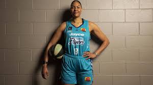 Liz cambage se expresa sobre la depresión que padece seguir a @elecapo87 seguir a @basketfem hace cuatro años que liz. Liz Cambage Opals Star Signs With Wnbl Outfit Southside Flyers