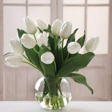 Hugedomains Com Tulips Arrangement Fake Flower Arrangements Tulips In Vase