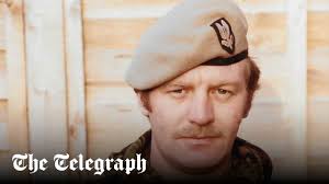 Major Tommy Turtle, SAS soldier who took part in crucial operations during  the Falklands War