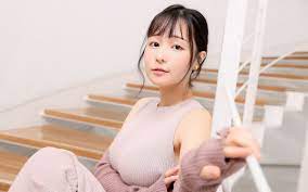 2ページ目)「銀座で『芸能界から消してやる！』と言われた」「ホテルに呼び出されたことも…」フリー素材モデル・茜さやの“波乱万丈すぎる半生” |  文春オンライン