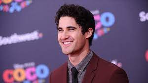 Versace will focus on the murder of famed designed gianni versace at the hands of serial killer ramirez will play the legendary italian fashion designer, while criss is set to play the brutal serial killer. The Assassination Of Gianni Versace Star Darren Criss All Great Stories Are Great Stories Regardless Of Color Age Gender Sexuality Glamour