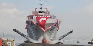 The suez canal authority (sca) said it had lost the ability to steer amid high winds and a dust storm. Uhvj8vybjtclkm