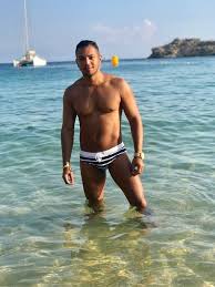Il tuo browser non può riprodurre il video. Eliabeach Hashtag On Twitter