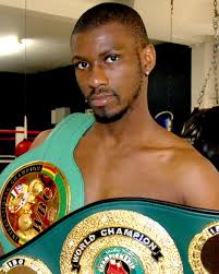 Australian retains IBF super featherweight title