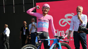 Carapaz, primer ecuatoriano en ganar el giro de italia y. Richard Carapaz Ganador Del Giro De Italia