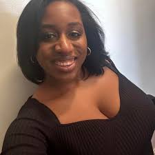 The Drury downtown doesn't have any rooms available for the time we will be  in Nashville. What would be the next best hotel to stay that is close to  downtown?