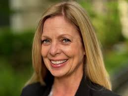 Melissa Carmichael's Instagram, Twitter & Facebook