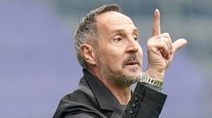 Mönchengladbach, eintracht frankfurt, bsc young boys, rb salzburg, sv grödig, scr altach, rb salzburg (a), kapfenberger sv, grazer ak, sv austria salzburg, sc rheindorf. Borussia Monchengladbach Adi Hutter Ware Aus Vielen Grunden Der Passende Trainer