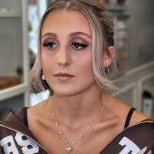 Hi Ladies I am looking for models for Bridal portfolio make up to be done  in the salon