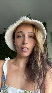 Faye Schaefer's Instagram, Twitter & Facebook