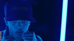 Ramla said ahmed ali is a british professional boxer and model. Ramla Ali Meet The Boxer On The Duchess Of Sussex S Vogue Front Page Bbc Sport