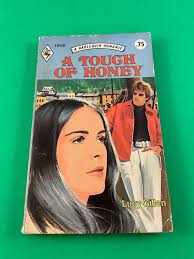 A Touch of Honey by Lucy Gillen Vintage 1975 Harlequin #1908 Paperback  Romance