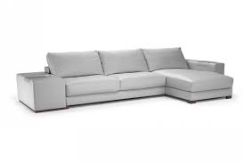 Natuzzi italia creates sofas, armchairs, dining tables, beds, other furniture and accessories, with the contribution of internationally renowned designers or in the natuzzi style centre. Natuzzi Domino 2226 Domino 3004 Kollektion Von Natuzzi Tilelook