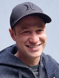 Brian Gladstone's Instagram, Twitter & Facebook