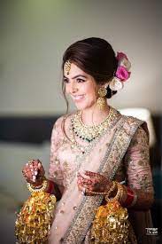 A Stunning Goa Wedding With Sunset Pheras And Gorgeous Outfits Bridal Looks Goa Wedding Indian Bridal