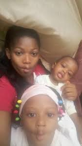 Why are kids more clingy to their mothers than fathers?