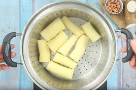 Selamat mencoba resep ini dan semoga keluarga di rumah suka. Tips Membuat Singkong Goreng Mekar Dan Empuk