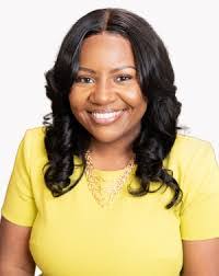 Trina Wolfe's Instagram, Twitter & Facebook