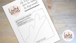 Halloween approche à grands pas, voici donc une dernière idée de décoration pour agrémenter votre intérieur : 8 Tutoriels Pour Creer Simplement Des Deguisements Pour Enfants Lyly Met La Main La Patte Tutoriels Gratuits
