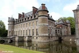 El Castillo De Beloeil Remanso De Paz En Hainaut Castle Chateau House Styles