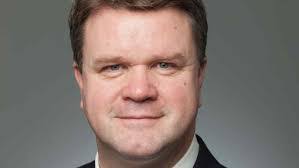 Tim Tutton's Instagram, Twitter & Facebook