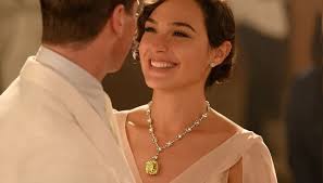 A Necklace Worth Half a Billion? The 5 Most Expensive Jewels from the  Movies