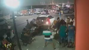 Cadastre seu currículo gratuitamente no maior site de empregos do brasil! Video Carro Invade Bar E Deixa Pessoas Feridas Em Feira De Santana Istoe Independente