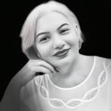 Elena Cuoco is head of the data science office at European Gravitational  Observatory and part of the cosmology group of Scuola Normale Superiore in  Pisa. She was in the Virgo Collaboration since