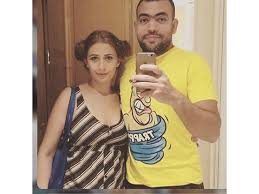 1 year ago1 year ago. Ø¨Ø³Ø¨Ø¨ ØµÙˆØ±Ø© Ø·Ù„ÙŠÙ‚Ø© Ø®Ø§Ù„Ø¯ Ø¹Ù„ÙŠØ´ ØªÙ‡Ø§Ø¬Ù…Ù‡ ÙˆØªØªÙ‡Ù…Ù‡ Ø¨Ø§Ø³ØªØºÙ„Ø§Ù„ Ø§Ø¨Ù†ØªÙ‡ Ù…ØµØ±Ø§ÙˆÙ‰