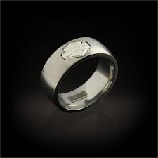 Pin By Lorri Davis On Men S H D Rings Harley Davidson Wedding Rings Harley Davidson Wedding Harley Davidson Rings