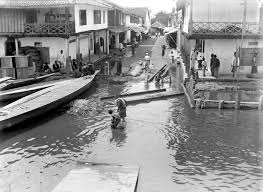 De extreme wateroverlast is het gevolg van de overstroming van de geul die het water uit de ardennen niet aankan pic.twitter.com/diwcxeomm8. Berkas Collectie Tropenmuseum Overstroming Te Palembang Zuid Sumatra Tmnr 10004554 Jpg Wikipedia Bahasa Indonesia Ensiklopedia Bebas