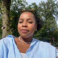 200+ "Davina 😊" profiles