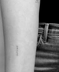 This is a great reminder that we should always expect the best and never settle for less. 50 Best Small Meaningful One Word Tattoo Ideas Designs For Men Or Women 2019 Yourtango
