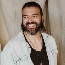 Lino Jacob's Instagram, Twitter & Facebook