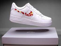 pin by yue peng on 花 in 2021 nike fashion shoes sneakers fashion nike air shoes