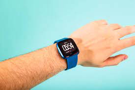 Looks as good as it sounds featuring a tempered glass top, wraparound metal grille, clean lines and an exquisite finish, the bose soundbar 700 is just as beautiful on the outside as it is on the inside. Fitbit Versa Lite Review A Basic Apple Watch Alternative
