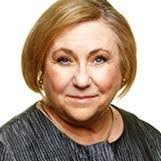 Sandy Sperry's Instagram, Twitter & Facebook