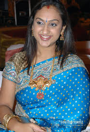 Interesting facts about vanitha vijayakumar. Vintha Reveals Vijayakumar S Dark Family Secrets
