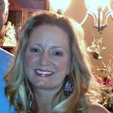 Traci Graham's Instagram, Twitter & Facebook