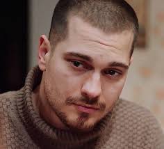 Cagatay Ulusoy As Sarp In Tv Series Icerde Actors Images Cagatay Ulusoy Tv Series